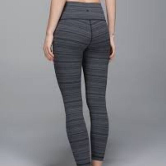 Lululemon High Times Pant *Luxtreme Cyber Stripe Deep Coal Black - Picture 1 of 7